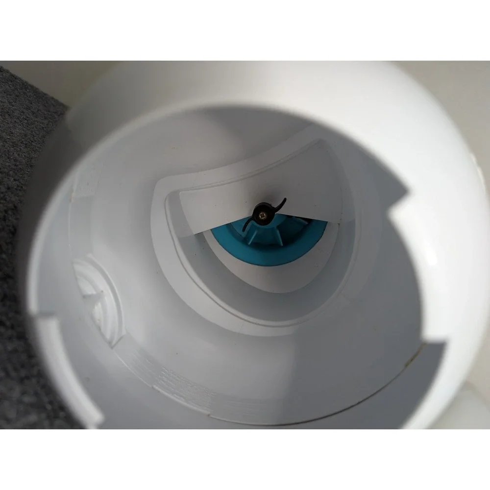Automatic Pet Feeder for Cats Dogs Small Animals Dry Food‎ by Iseebiz